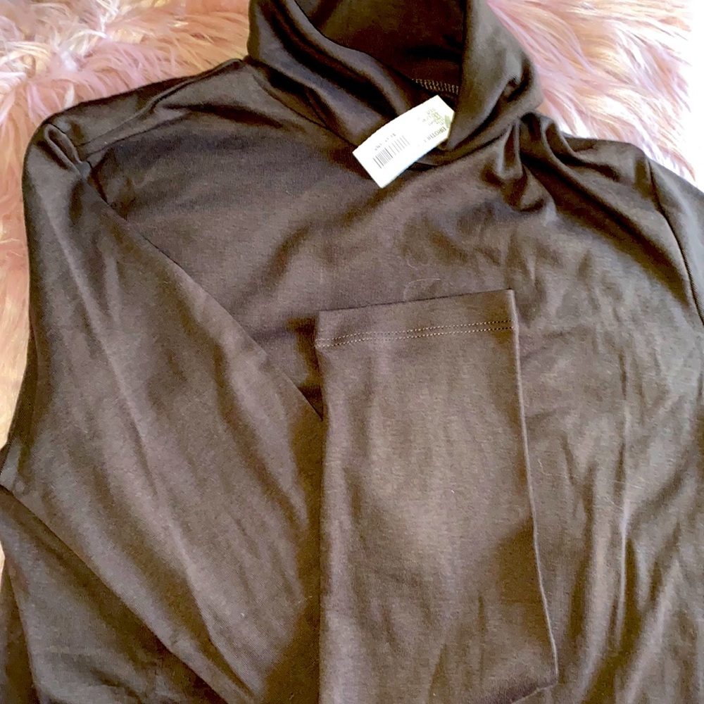 Elliott Lauren turtleneck
